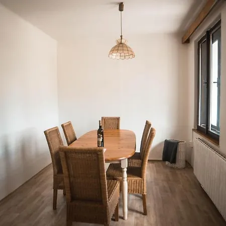 Ve Mlejně Aparthotel Cachrov