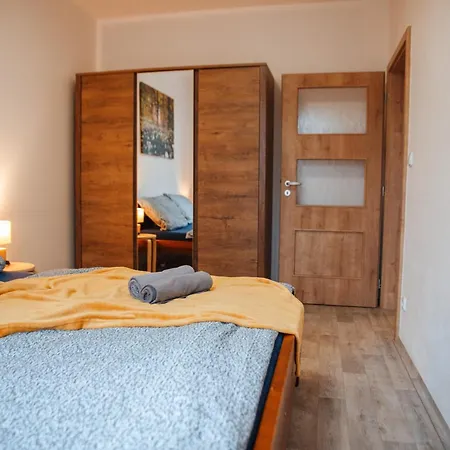 Aparthotel Ve Mlejně 4*