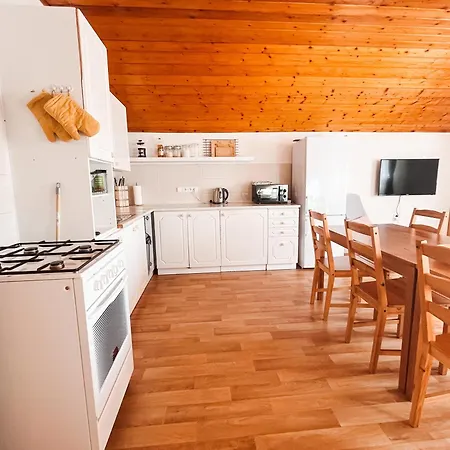 Ve Mlejně Aparthotel Cachrov